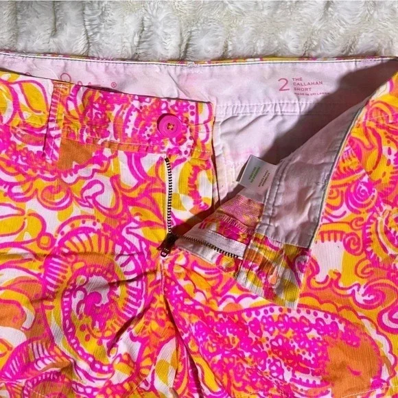 LILLY PULITZER Women’s Callahan Sunshine Yellow “Sea & Be Seen” Print Shorts - Picture 7 of 13